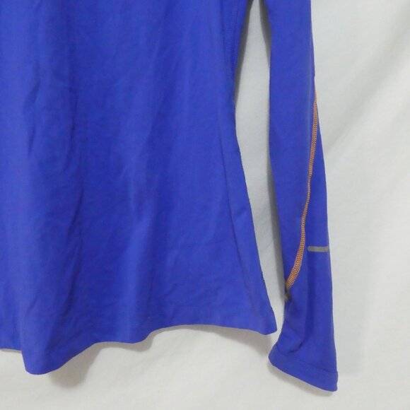 NIKE - Running - Dri-Fit | small | Blue Exercise Shirt With Thumbholes | EUC - Picture 15 of 16
